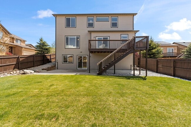 Photo - Evolve Real Estate: Meticulous and Luxurious 4 Bedroom + Office + Finished Basement on A Double C...