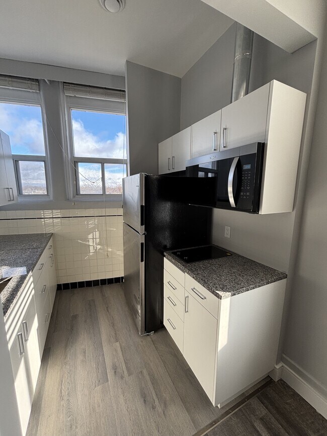 Photo - 117 Christina St N Unit 202