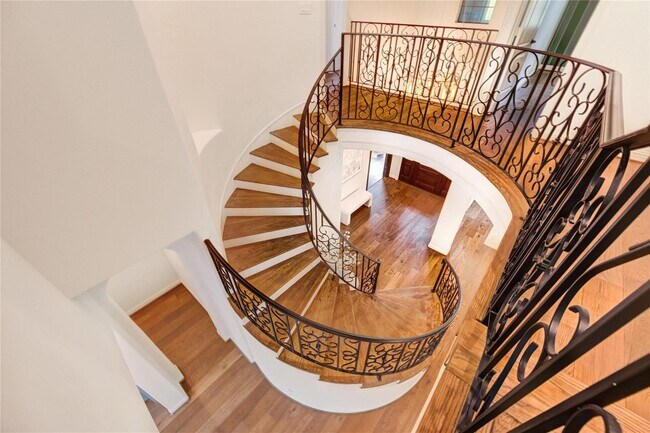 Photo - 1403 Wakefield Dr