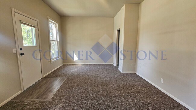 Photo - 712 E Jefferson St Unidad Jefferson #B