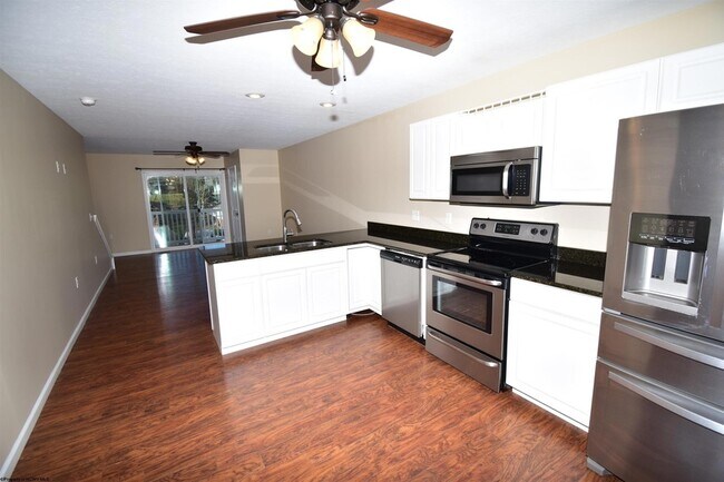 Photo - 427 Marlowe Cir