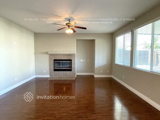 465 Elmwood Ct