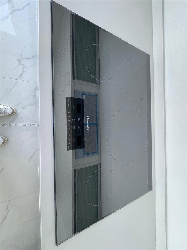 Photo - 700 NE 24th St Unit 907