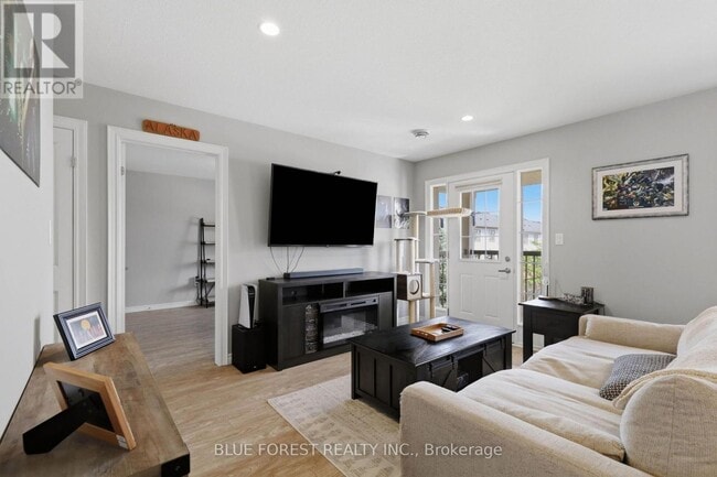 Photo - 3320 Meadowgate Blvd