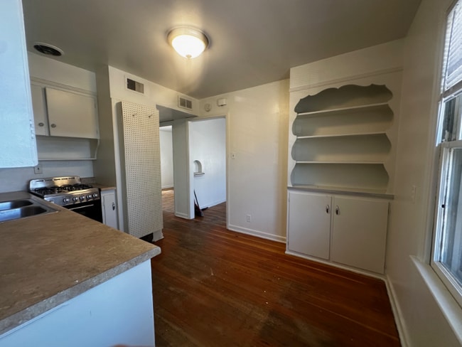 Photo - 406 S Kimball St Unit (upstairs in back)