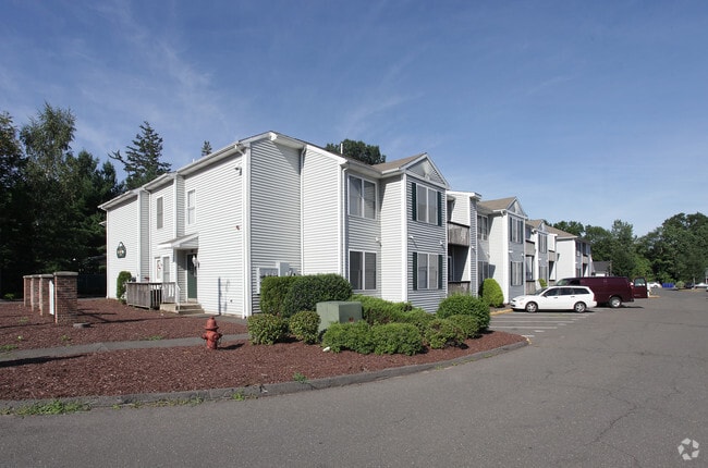 Pine Meadows Apartaments - Pine Meadows Townhomes
