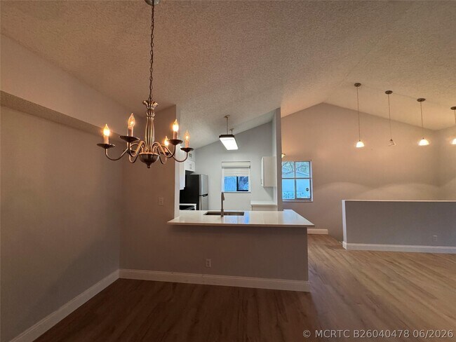 Photo - 606 Gardens Dr