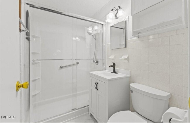 Photo - 707 Lincoln Ave