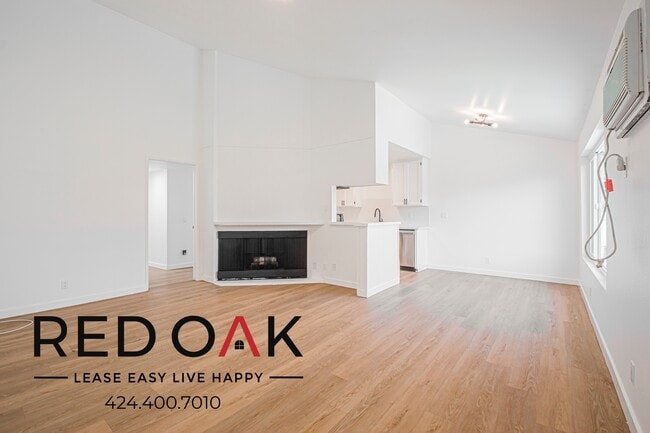 Building Photo - 11051 Barnwall St Unit 19