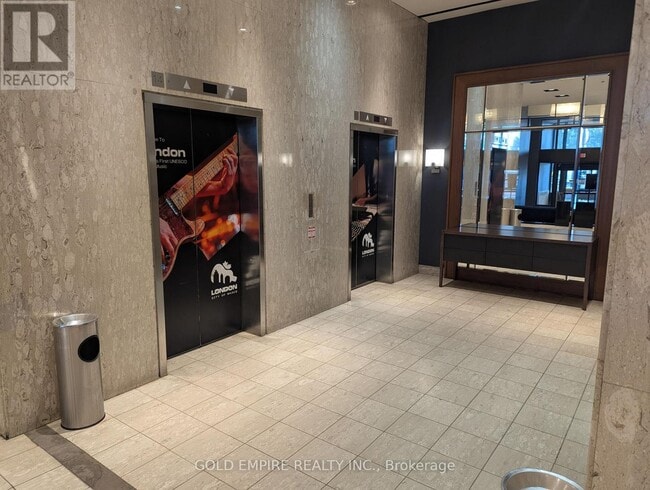 Photo - 300 King St Unité STUDIO