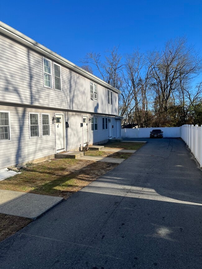 Photo - 55 Ridgeway Ave