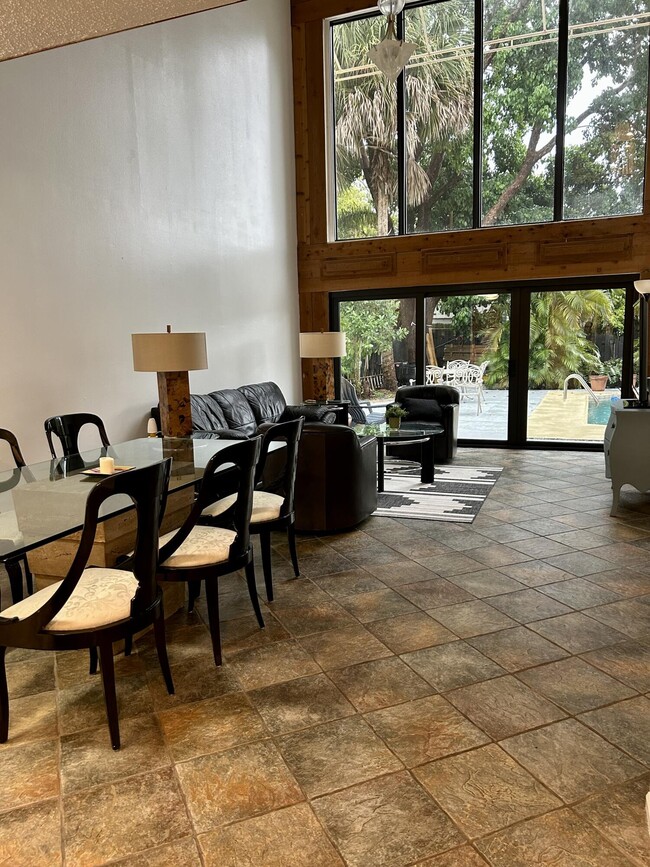 Photo - 12745 Westhampton Cir Townhome