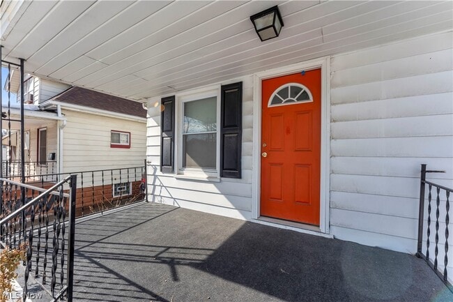 Photo - 4710 Birchwood Rd