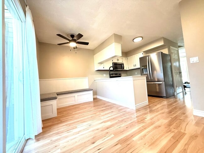 Photo - Updated 2 bed/2.5 bath townhome in Bear Creek