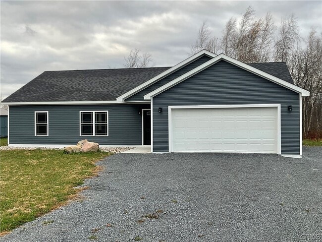 Building Photo - 32183 US-20