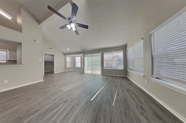 Photo - 3019 Highland Laurels Dr