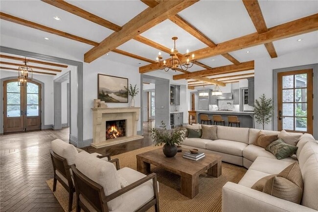 Photo - 425 Broadland Rd NW