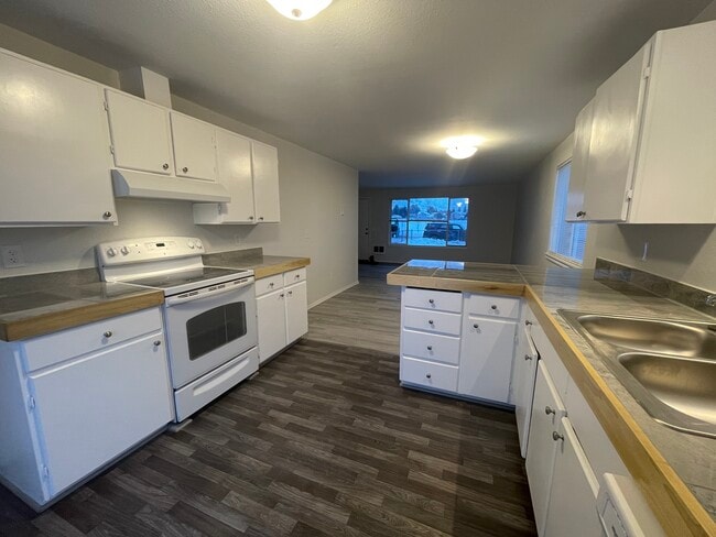 Building Photo - 1103 Methow St Unit 1103 Methow