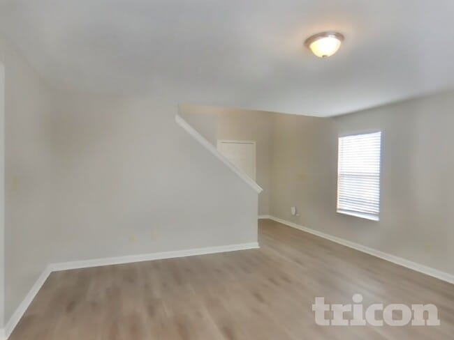 Photo - 3713 Mechanicsburg Dr