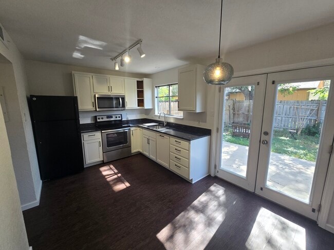 Photo - 202 Bexar Dr Apartments Unit 1
