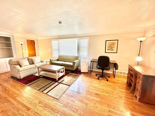 Photo - 3698 Washington Blvd Unidad SI ID1057674P