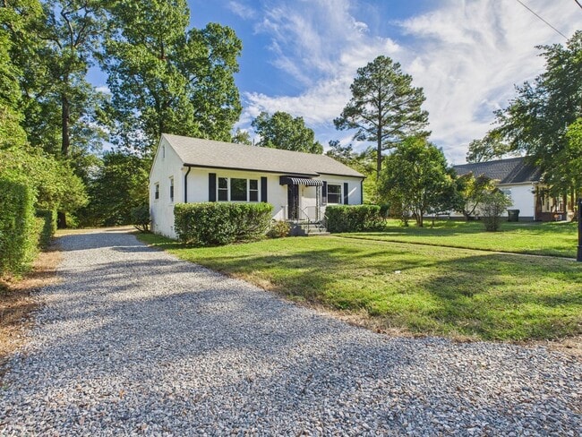 Photo - 1815 Powell Rd