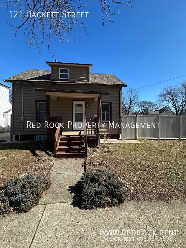 Building Photo - 121 Hackett St