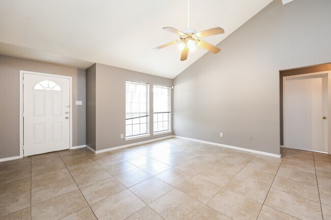 Photo - 2306 Old Oak Ln