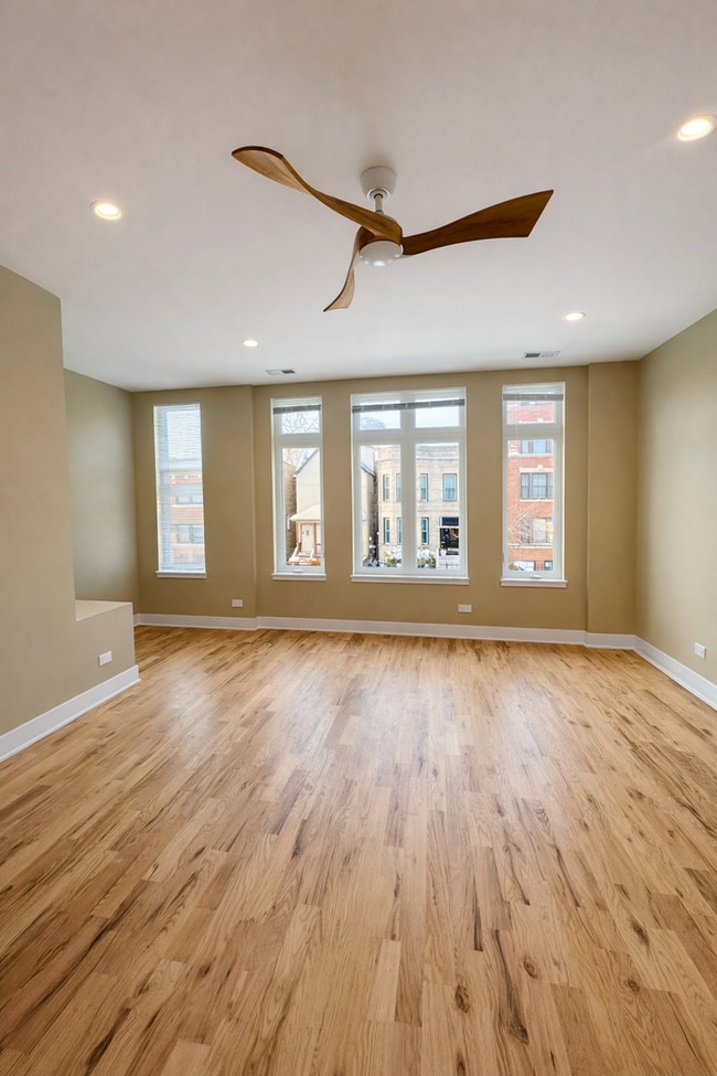 Photo - 4231 S Champlain Ave Unit 2