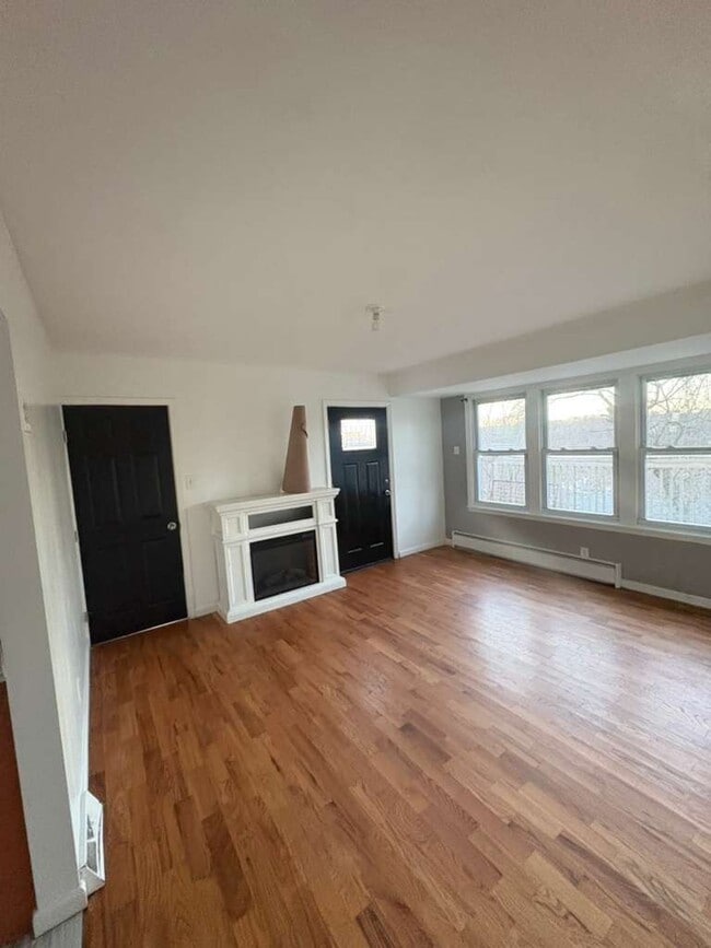 Photo - 4 Sunrise Trail