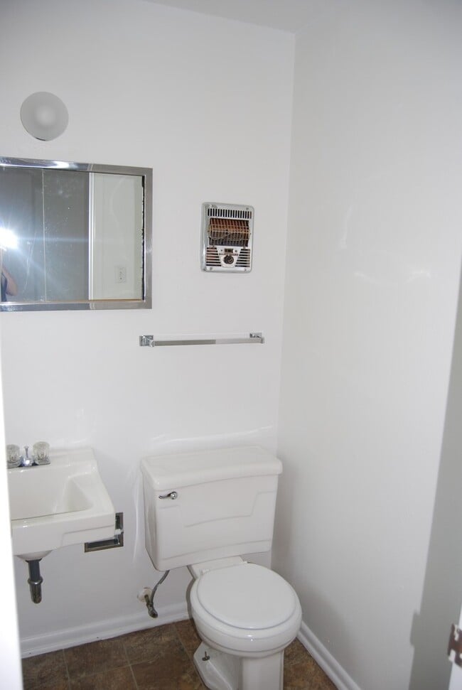 Photo - 7712 Colony-