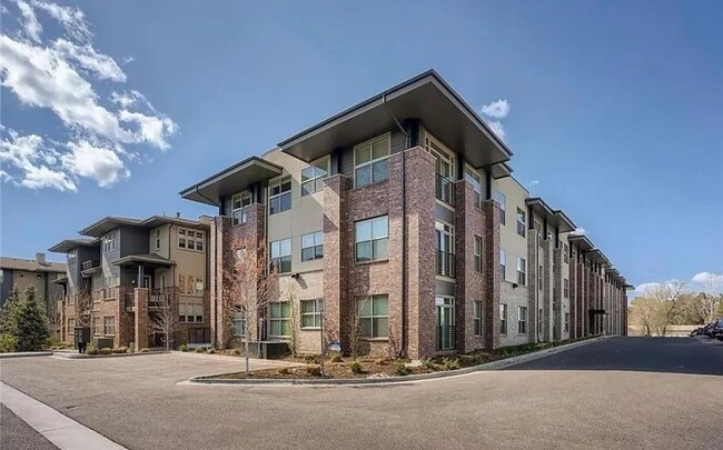 Building Photo - 155 S Monaco St Pkwy Unit 155_S MONACO