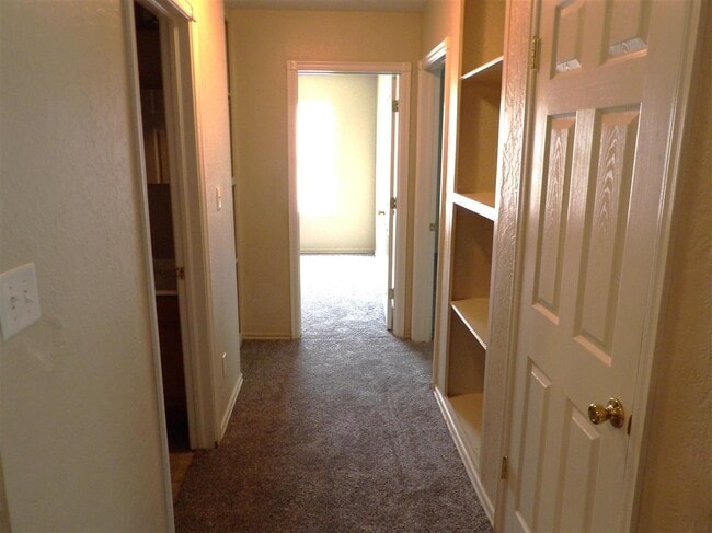 Photo - 2416 SW G Ave Unit 207