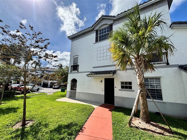 Building Photo - 741 SW 148th Ave Unit 701