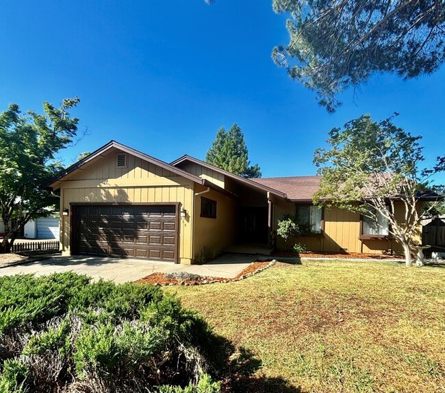 Photo - 313 Cypress Hill Dr House