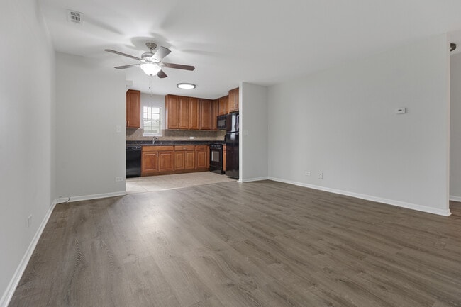 Photo - 96 Gant Cir Unit H