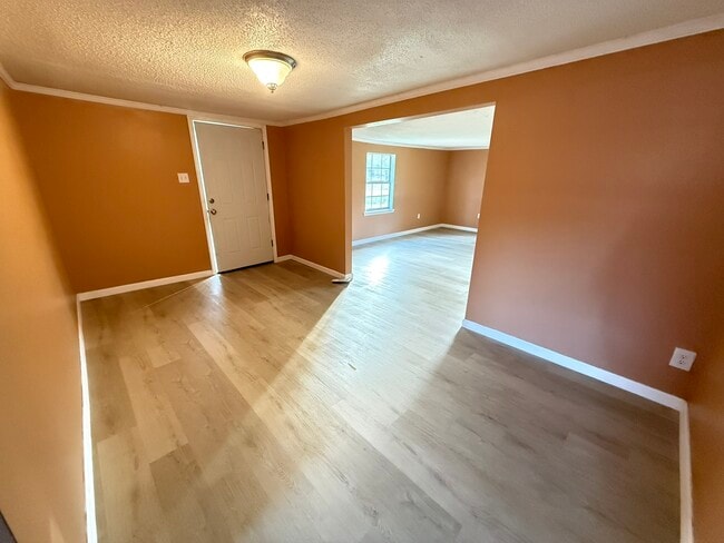 Photo - 4831 Saphire Ave