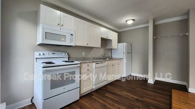 Photo - 1258 10th St N