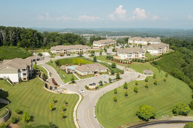 Greystone Vista - Greystone Vista Apartments