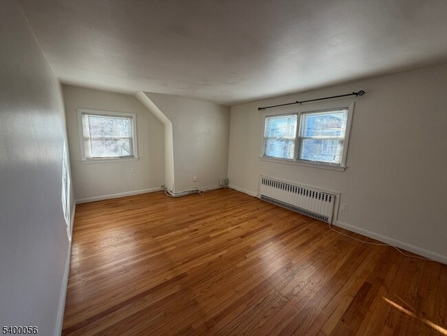 Photo - 362-366 Preakness Ave