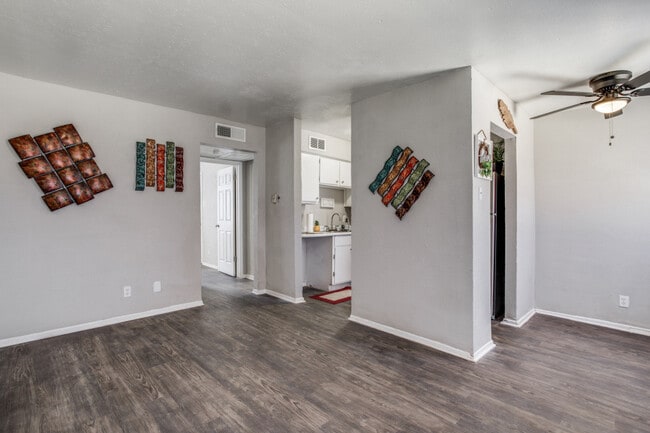 Photo - Courtyards at Gateway