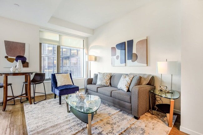 Building Photo - 131 Seaport Blvd Rental