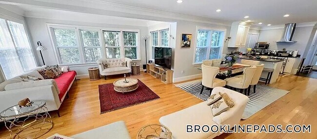 Photo - 281 Walnut St Unit 1