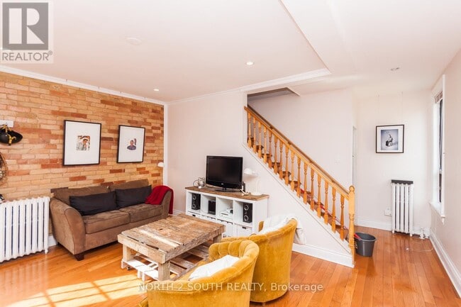 Photo - 1257 King St W Unité Upper