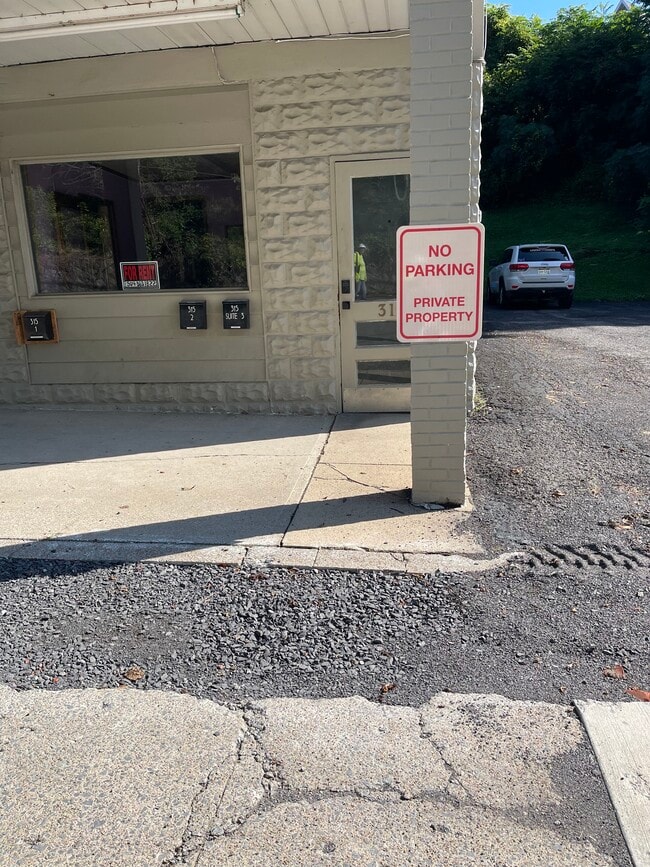 Photo - 315 Morgantown Ave Unit Apt. #1 - Ste #2