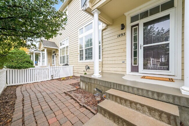 Photo - 1495 Red Cliff Way