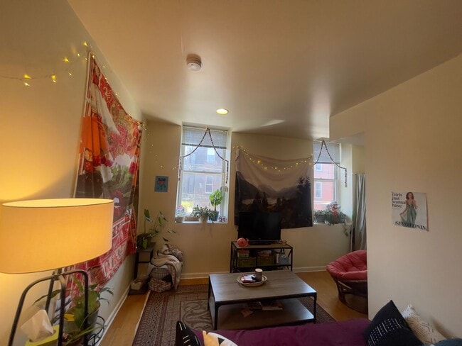 Building Photo - 1518 N 17th St Unit 2