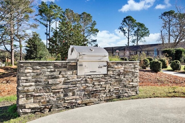 Colonial Parke