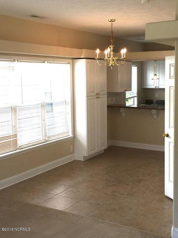 Photo - 206 Prowler Ln