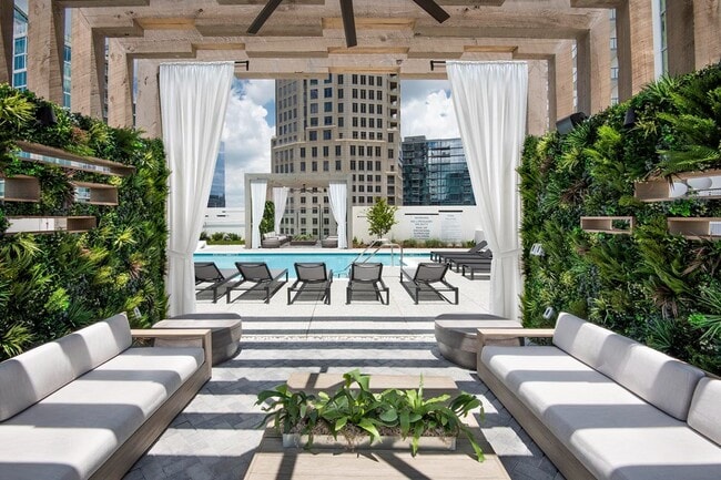 Photo - Elora at Buckhead